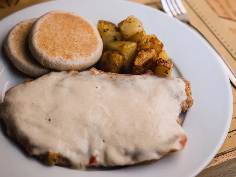 Cotoletta alla bolognese di Osteria Le Moline a Bologna