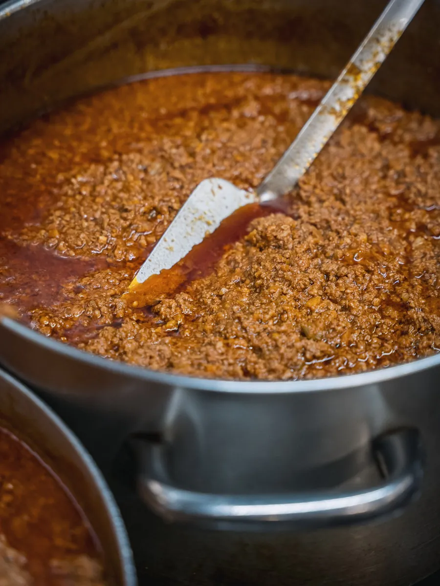Bolognese ragù in the pot at Le Moline, Bologna